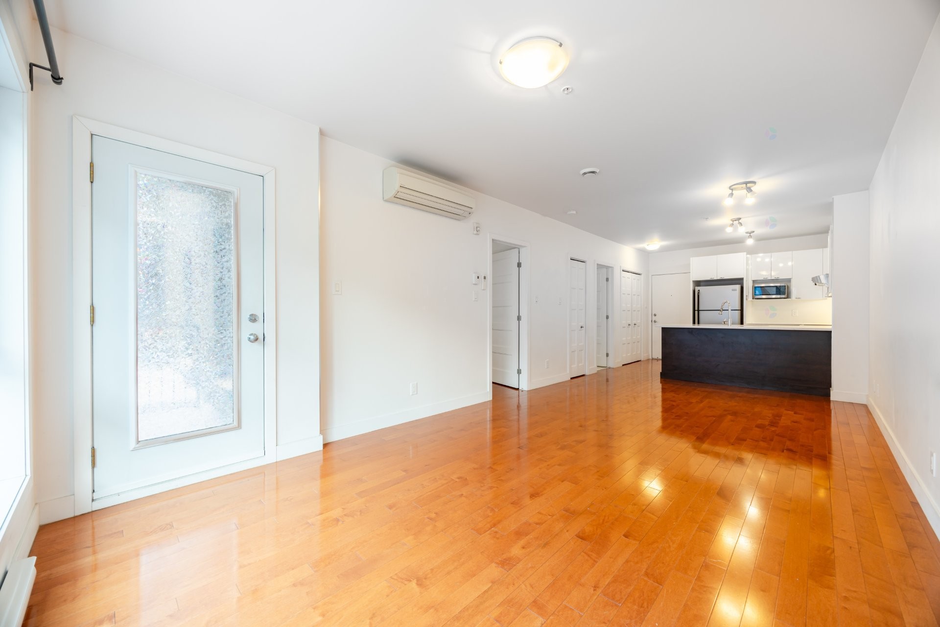 









440


Rue De La Gauchetière E.

, 203,
Montréal (Ville-Marie),




QC
H2L2M5

