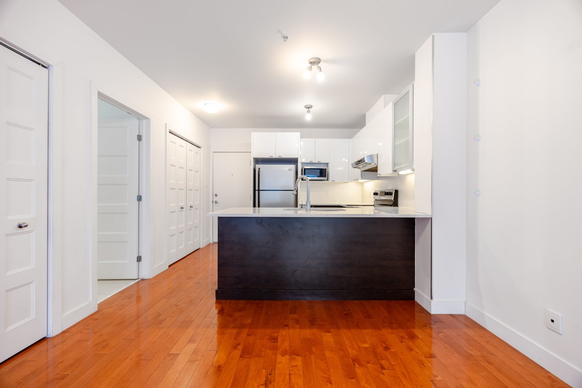 









440


Rue De La Gauchetière E.

, 203,
Montréal (Ville-Marie),




QC
H2L2M5

