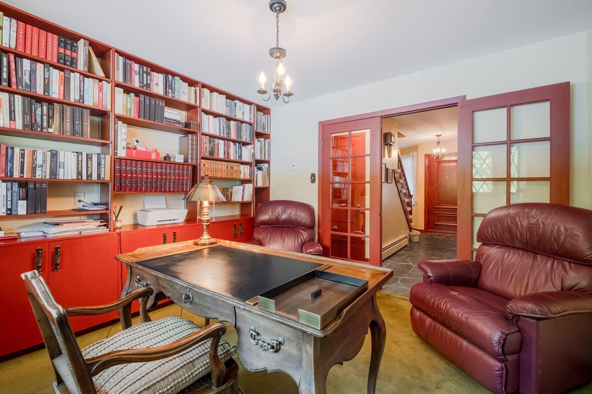 









410


Rue Denonville

,
Sherbrooke (Les Nations),




QC
J1J2K2

