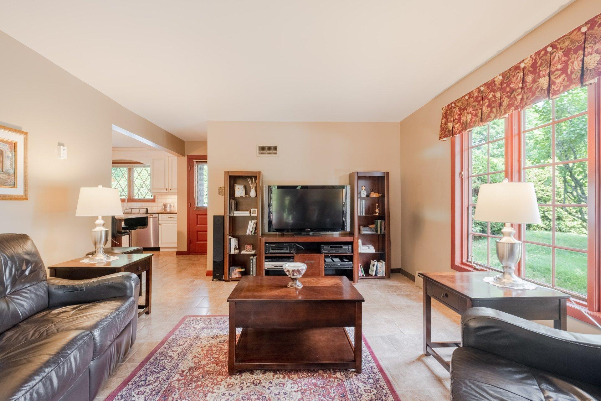 









410


Rue Denonville

,
Sherbrooke (Les Nations),




QC
J1J2K2

