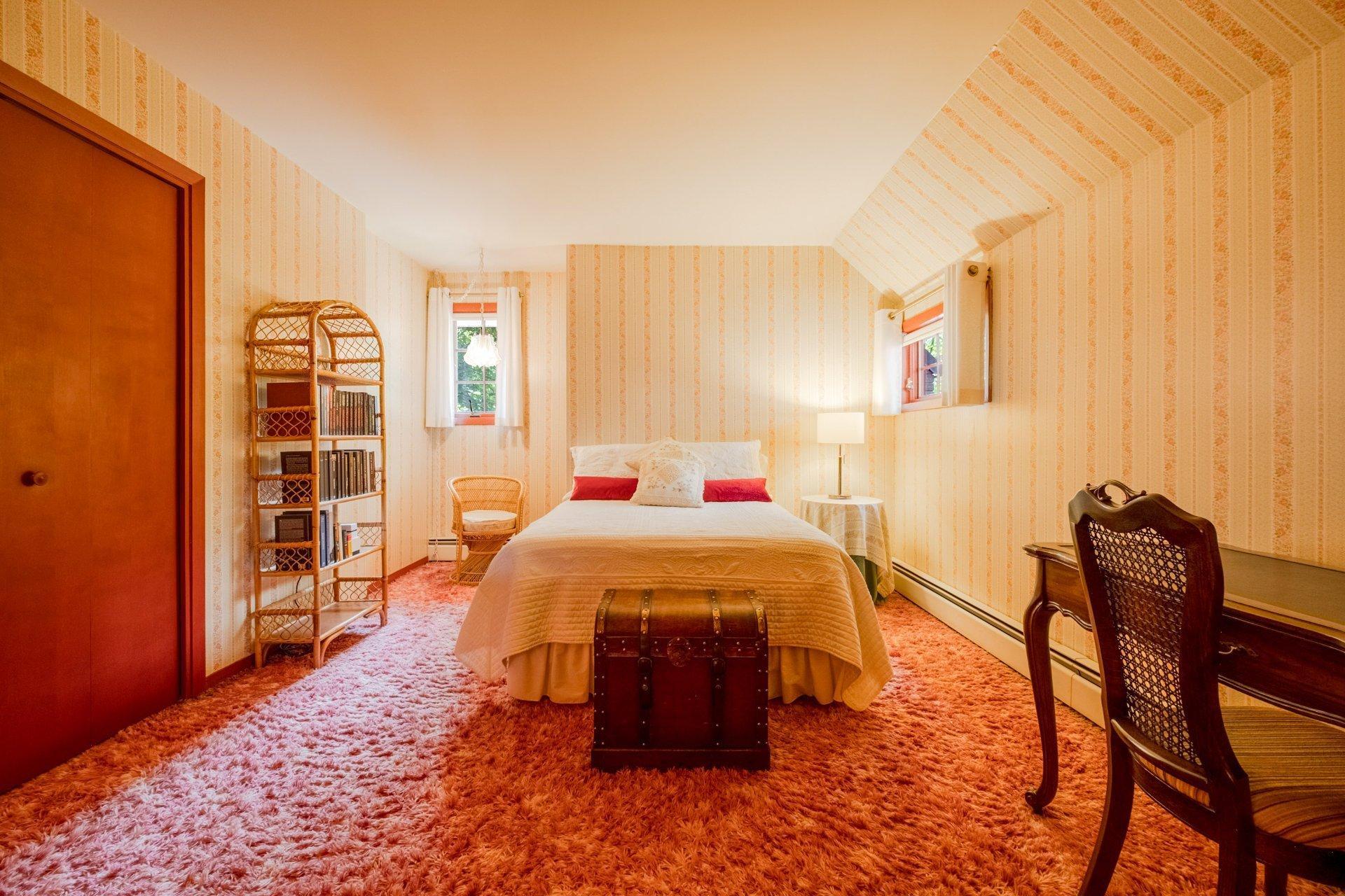 









410


Rue Denonville

,
Sherbrooke (Les Nations),




QC
J1J2K2

