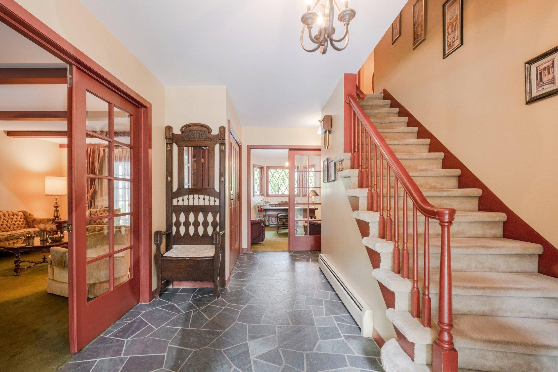 









410


Rue Denonville

,
Sherbrooke (Les Nations),




QC
J1J2K2

