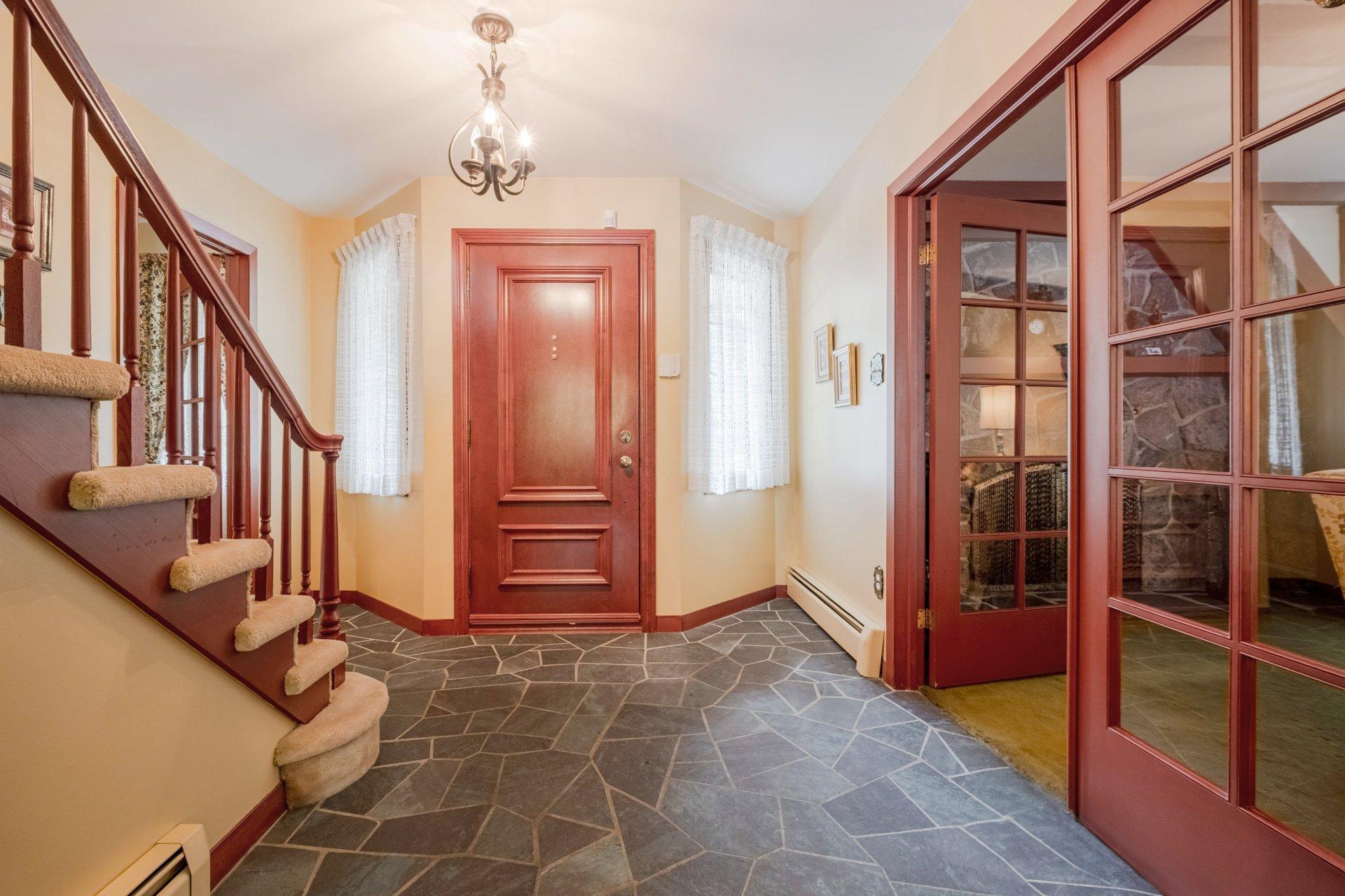 









410


Rue Denonville

,
Sherbrooke (Les Nations),




QC
J1J2K2

