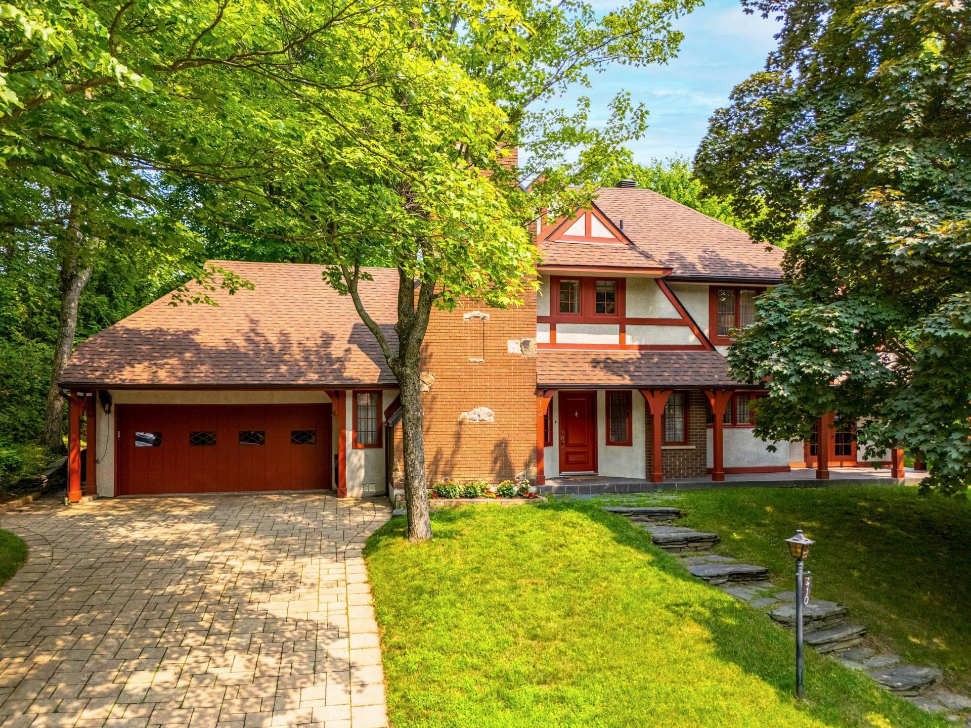 









410


Rue Denonville

,
Sherbrooke (Les Nations),




QC
J1J2K2

