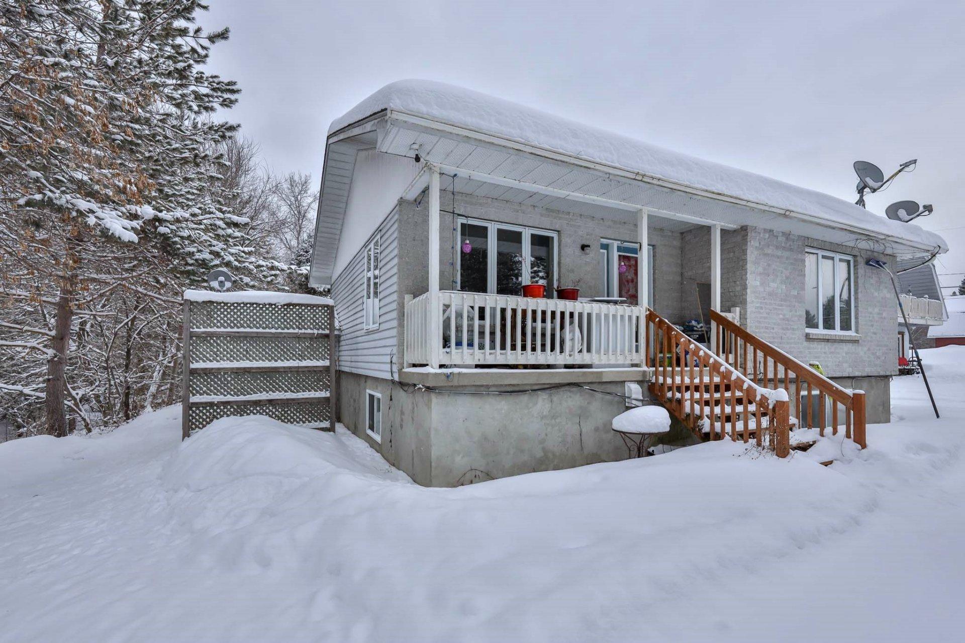 









32


Ch. de la Ferme

,
Messines,




QC
J0X2J0

