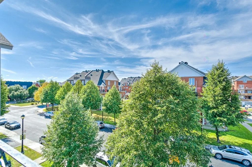 









2446


Rue Charles-Darwin

,
Montréal (Saint-Laurent),




QC
H4R2V2

