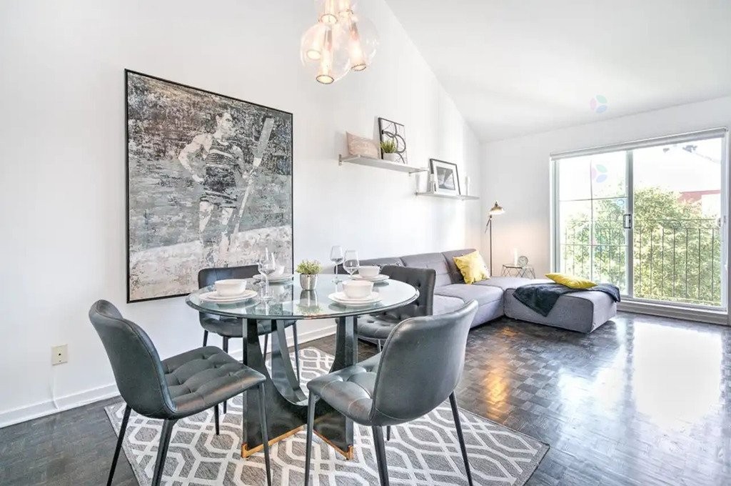 









2446


Rue Charles-Darwin

,
Montréal (Saint-Laurent),




QC
H4R2V2

