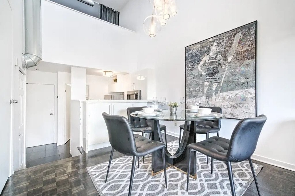 









2446


Rue Charles-Darwin

,
Montréal (Saint-Laurent),




QC
H4R2V2

