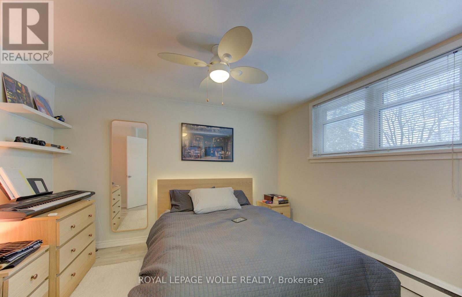 












196 ALLEN STREET E

,
Waterloo,




Ontario
N2J1K1

