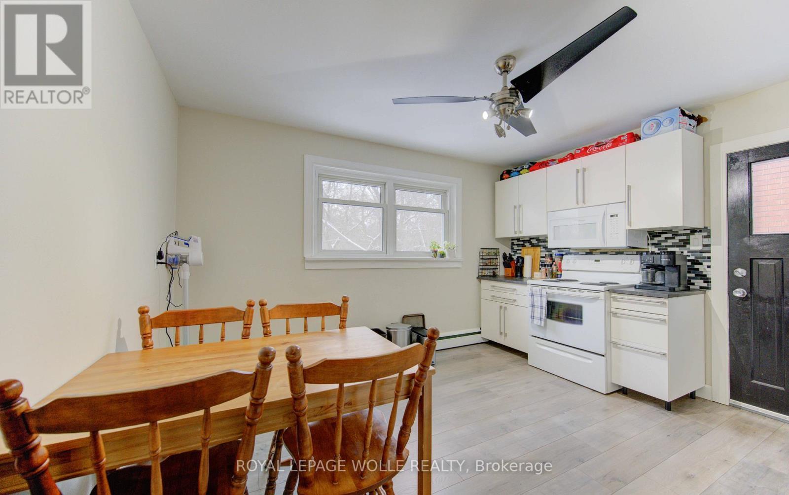 












196 ALLEN STREET E

,
Waterloo,




Ontario
N2J1K1

