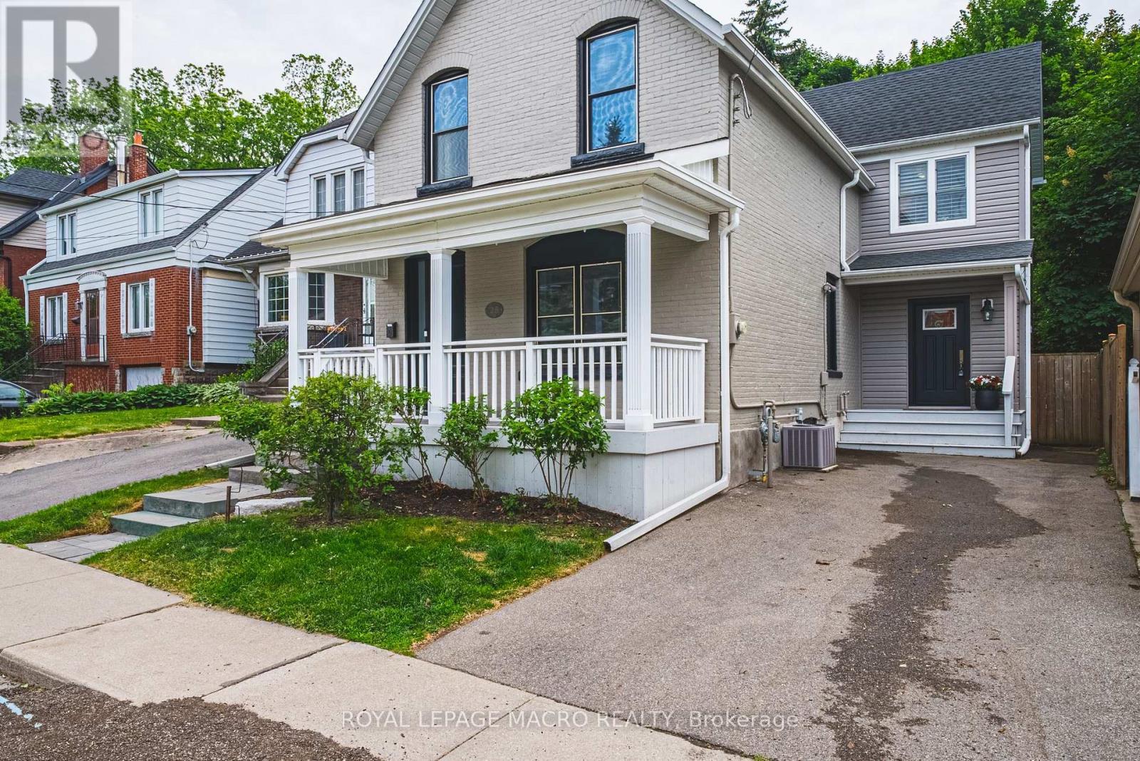 












25 ORCHARD HILL

,
Hamilton,




Ontario
L8P2V6

