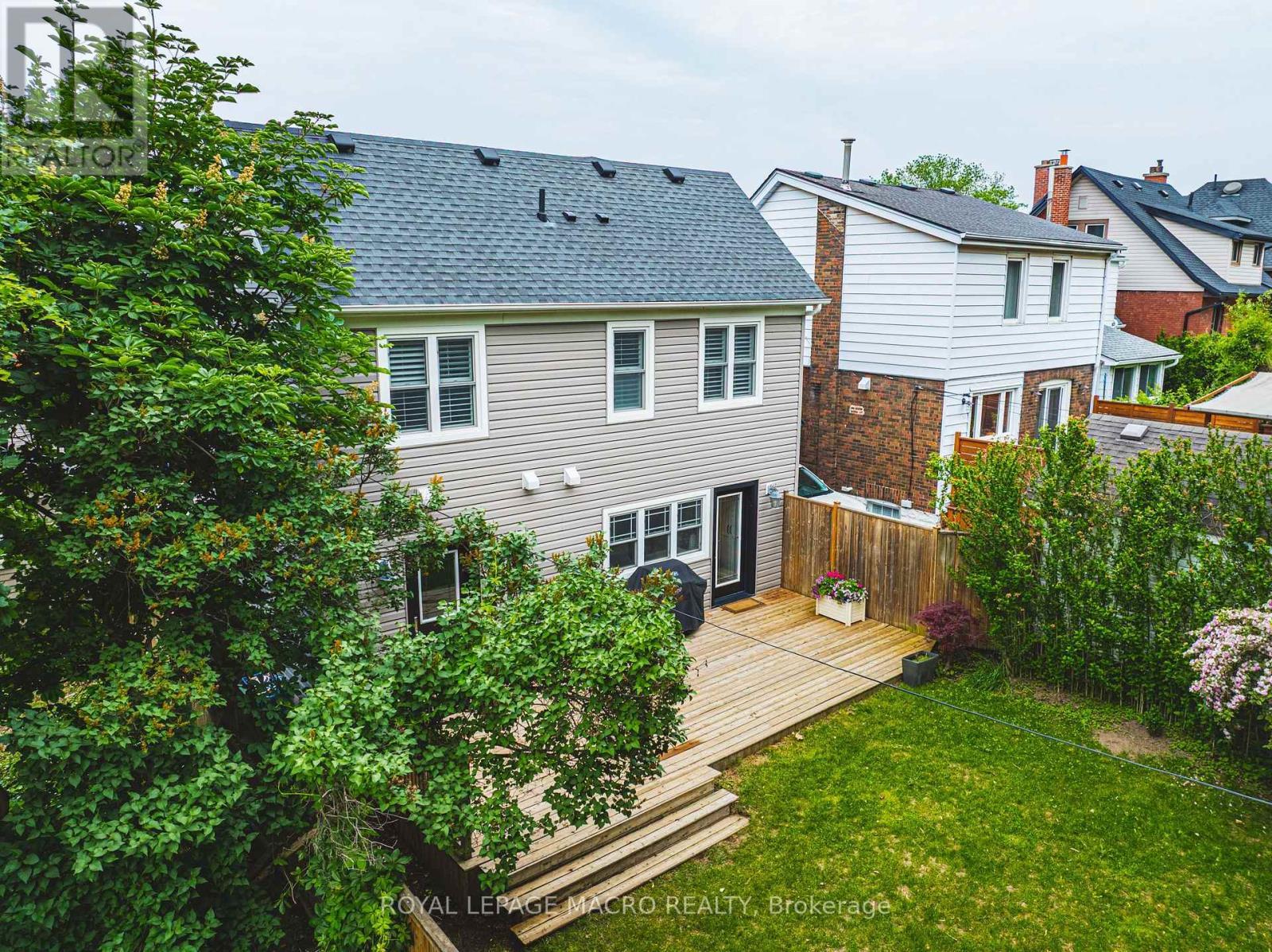 












25 ORCHARD HILL

,
Hamilton,




Ontario
L8P2V6

