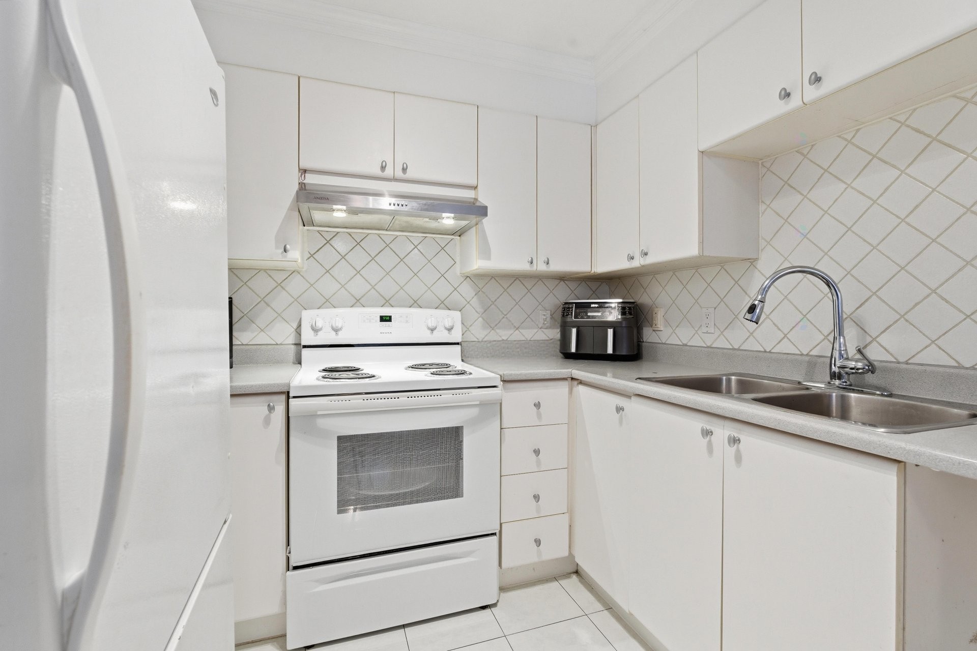 









2408


Rue des Grisons

, 1,
Laval (Vimont),




QC
H7M5Y9

