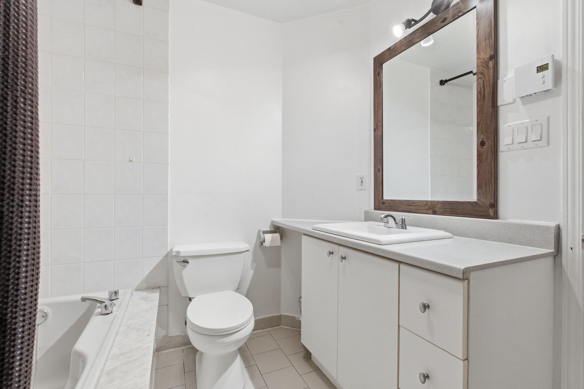 









2408


Rue des Grisons

, 1,
Laval (Vimont),




QC
H7M5Y9

