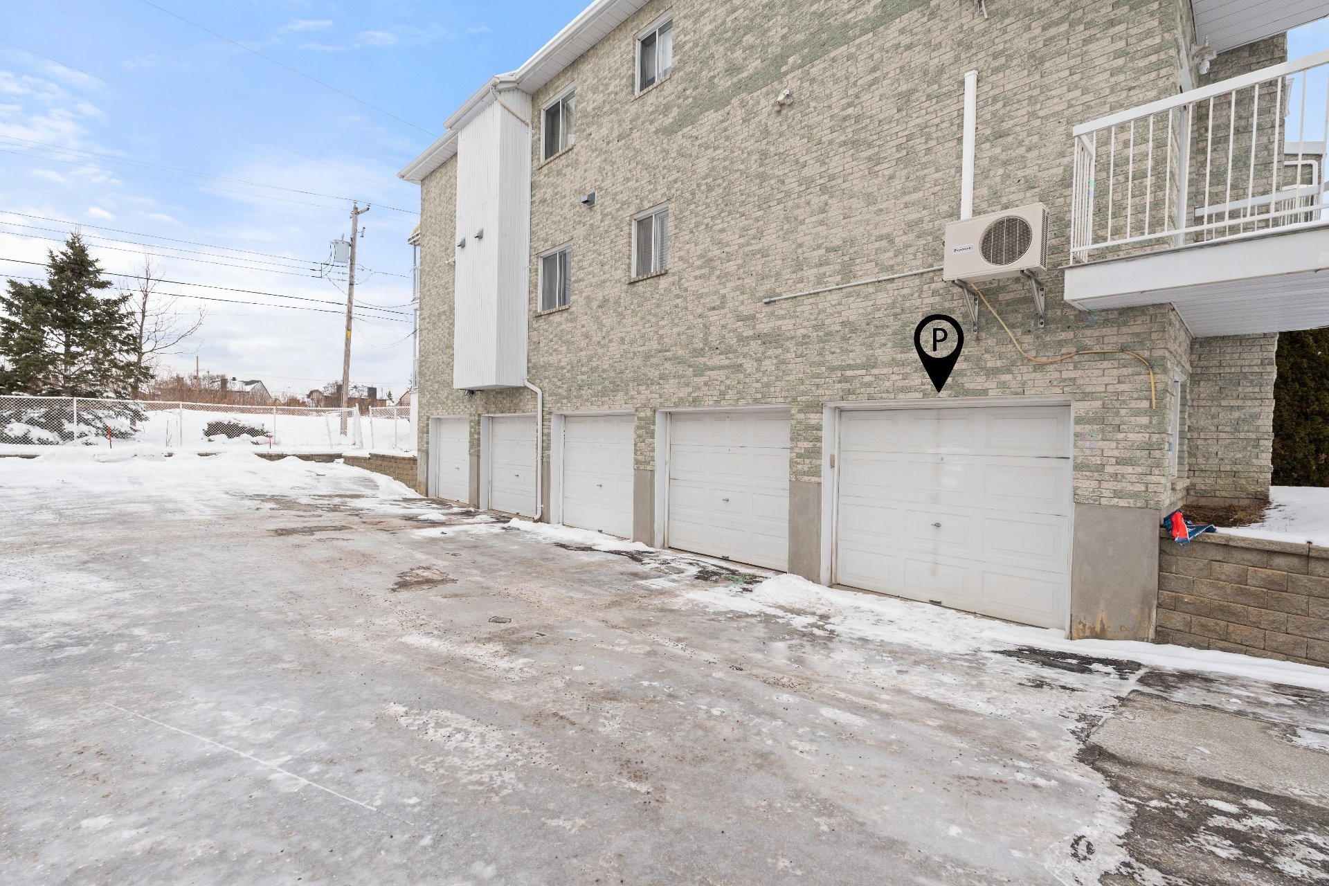 









2408


Rue des Grisons

, 1,
Laval (Vimont),




QC
H7M5Y9

