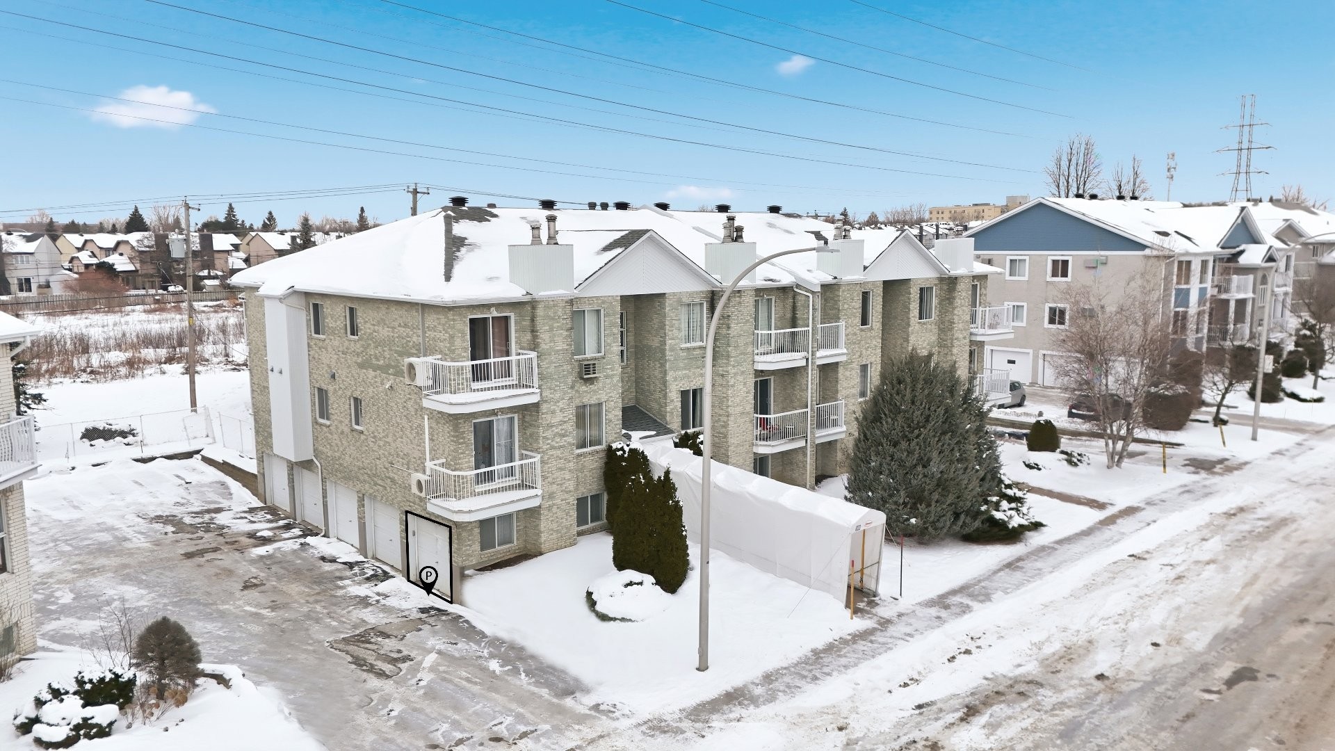 









2408


Rue des Grisons

, 1,
Laval (Vimont),




QC
H7M5Y9

