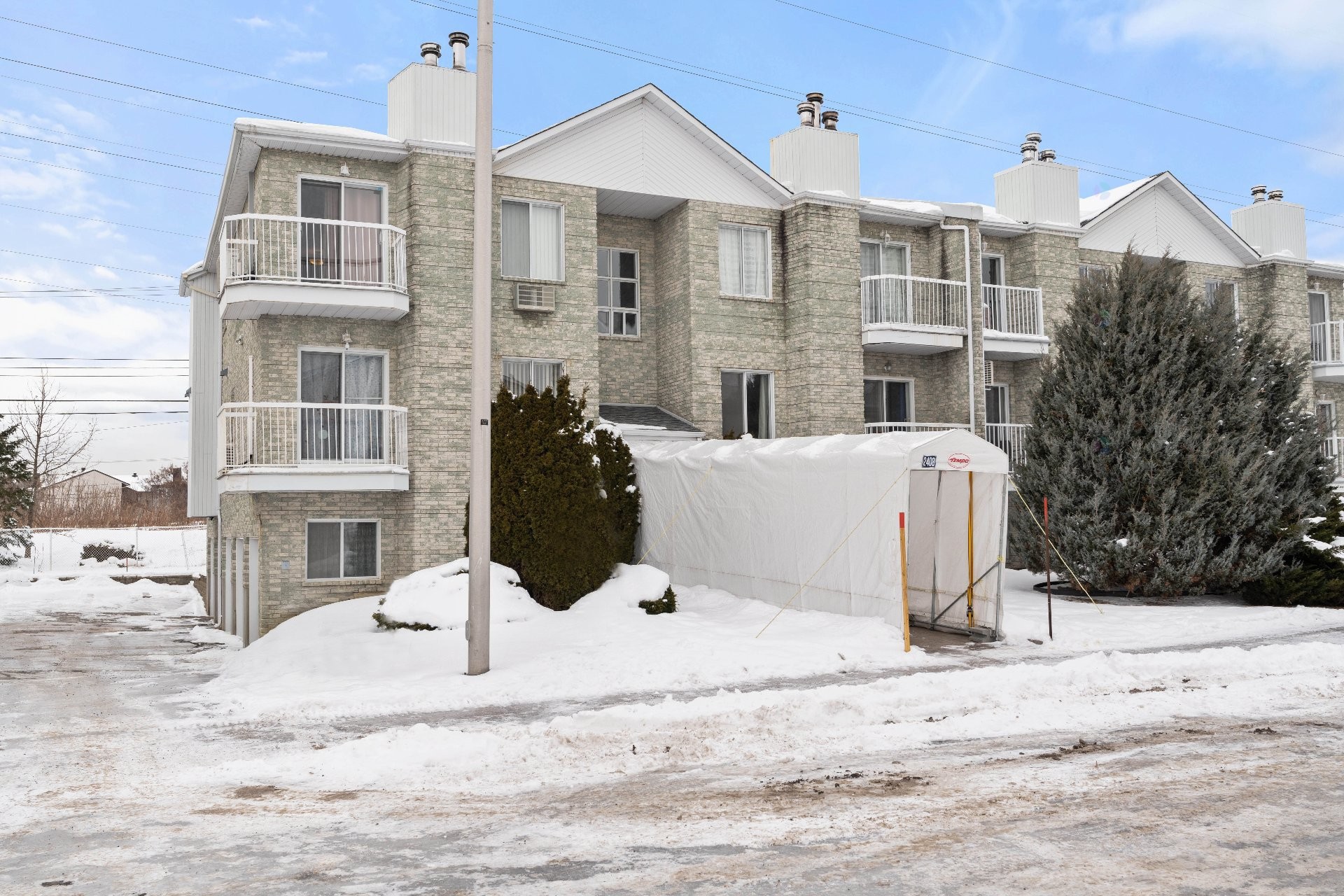 









2408


Rue des Grisons

, 1,
Laval (Vimont),




QC
H7M5Y9

