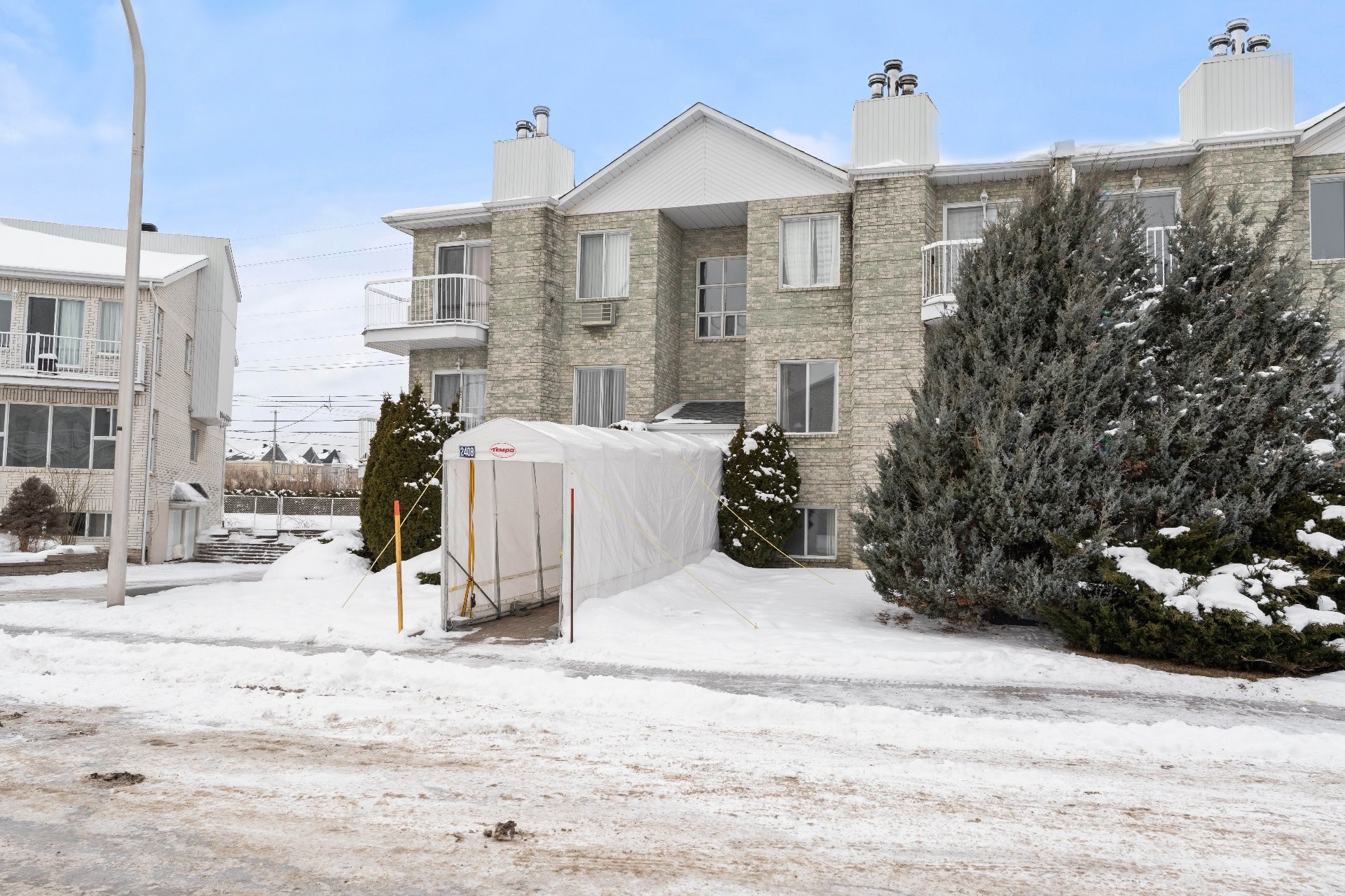 









2408


Rue des Grisons

, 1,
Laval (Vimont),




QC
H7M5Y9

