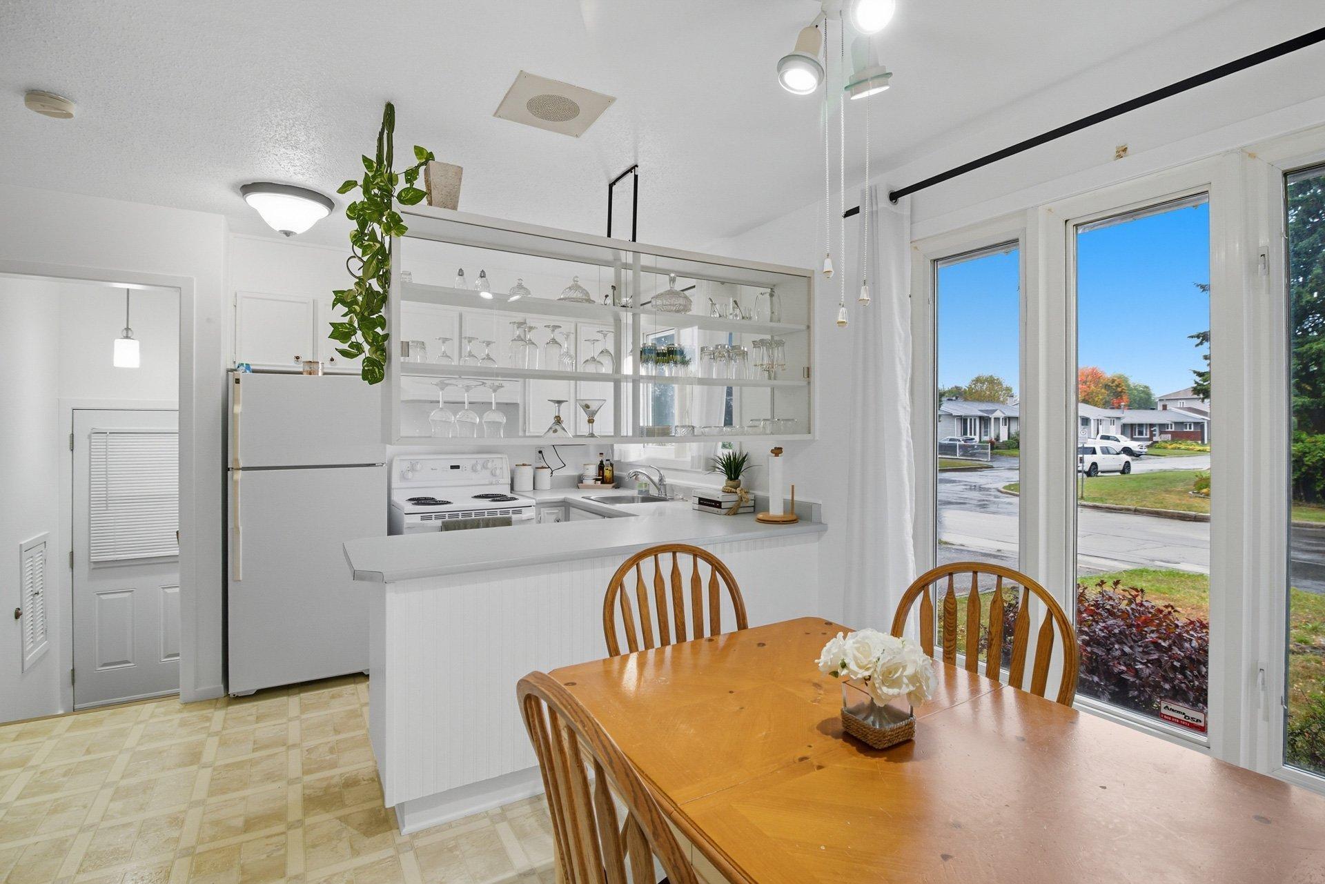 









17


Rue de Bourgogne

,
Gatineau (Gatineau),




QC
J8T4L1

