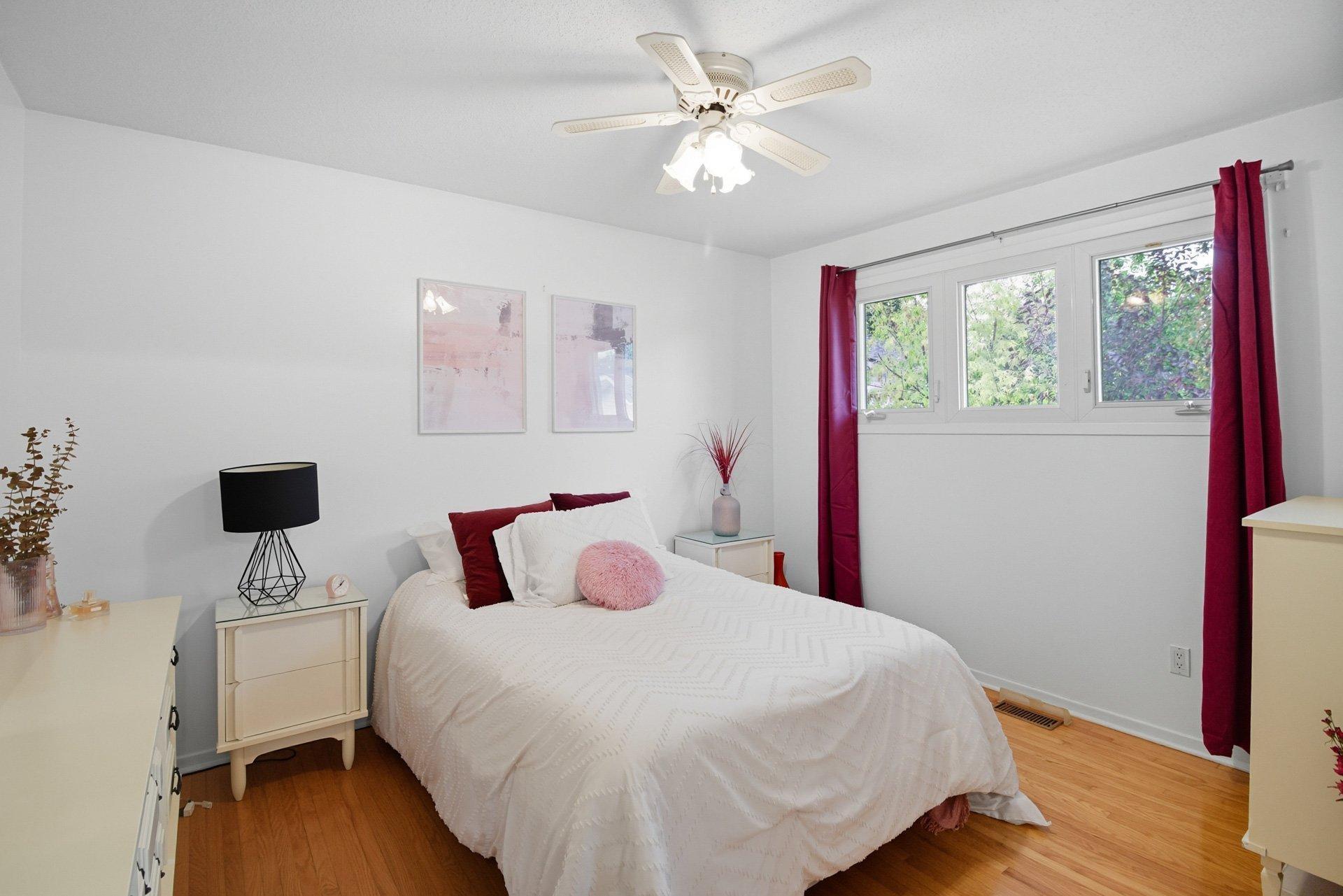 









17


Rue de Bourgogne

,
Gatineau (Gatineau),




QC
J8T4L1

