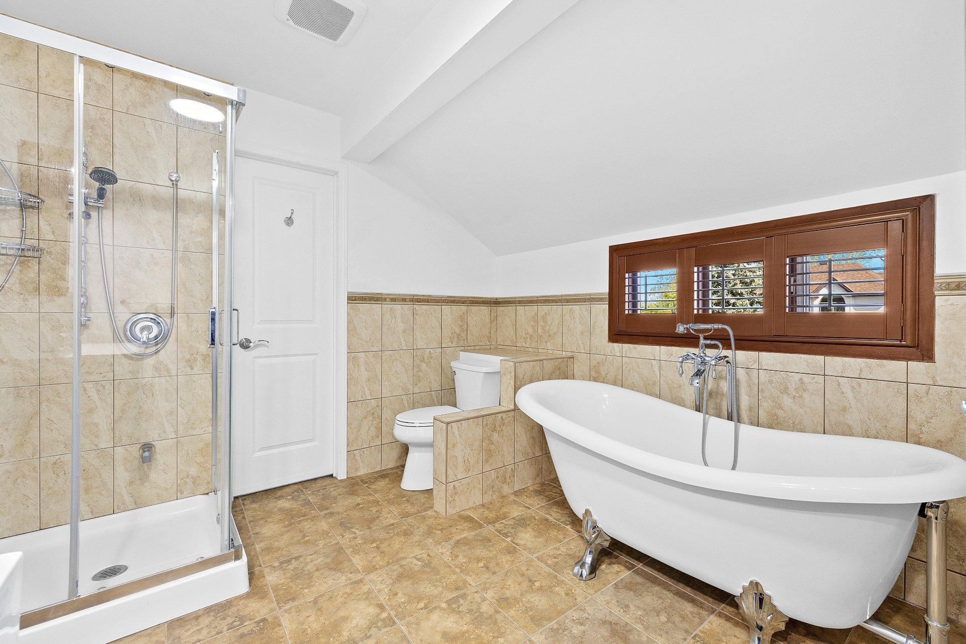 









619


Rue Lajeunesse

,
Laval (Sainte-Dorothée),




QC
H7X3K5

