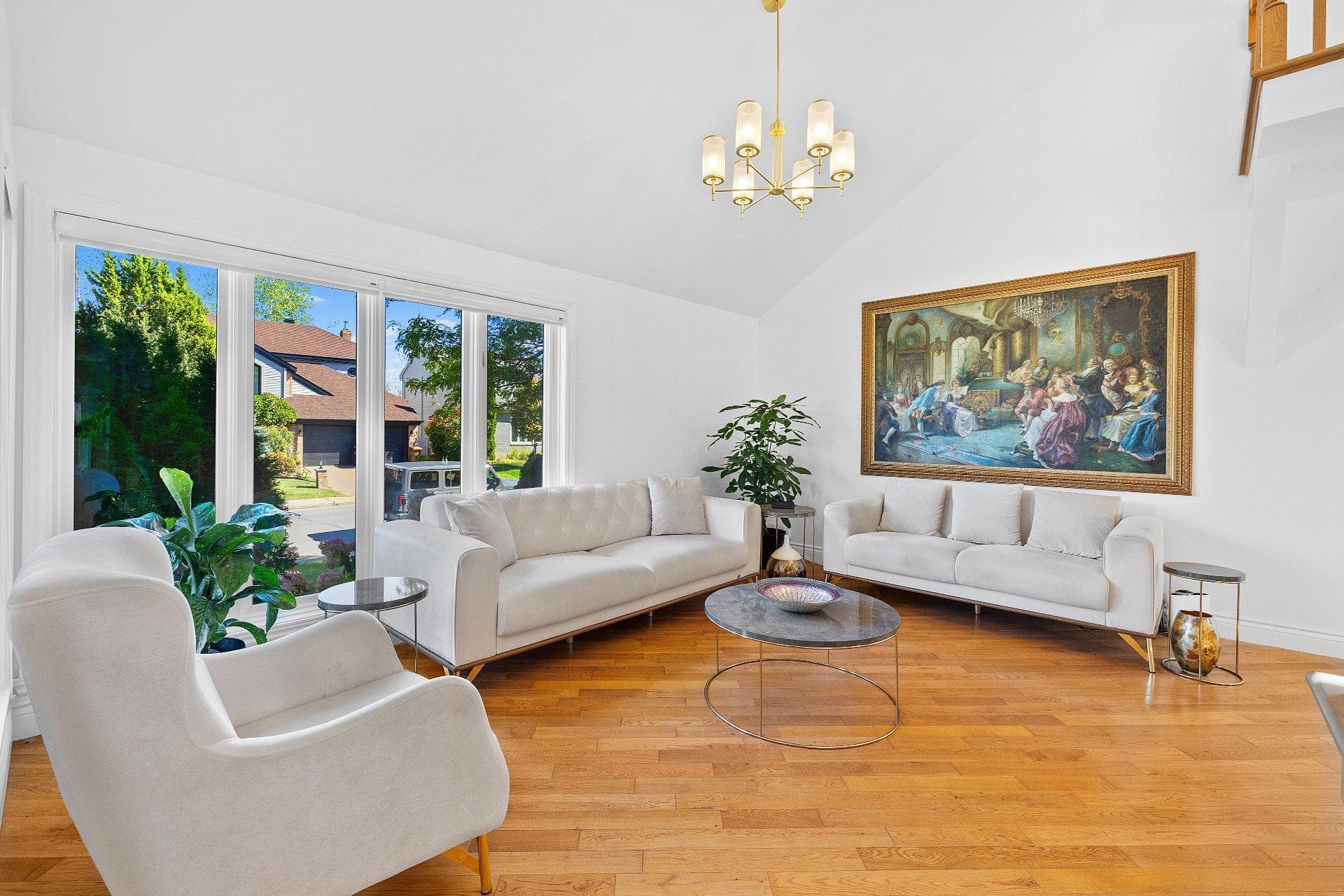 









619


Rue Lajeunesse

,
Laval (Sainte-Dorothée),




QC
H7X3K5

