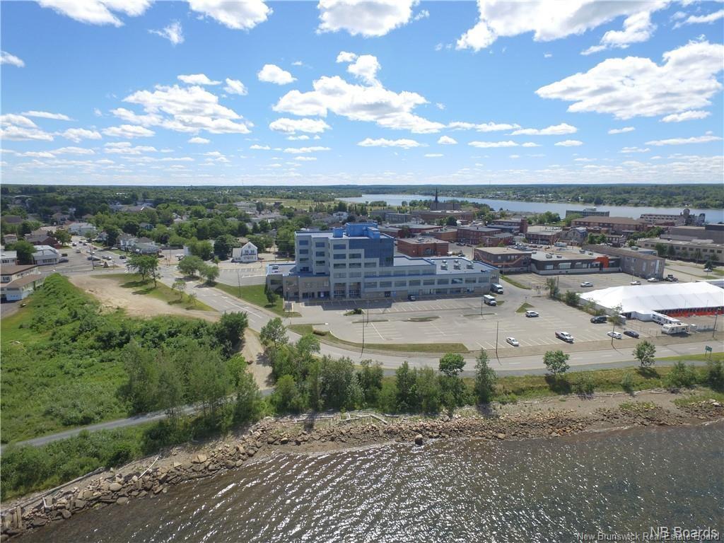 









275


Main

ST,
Bathurst,




NB
E2A 1A9

