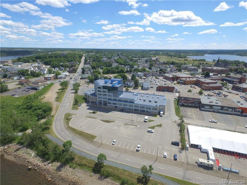 









275


Main

ST,
Bathurst,




NB
E2A 1A9

