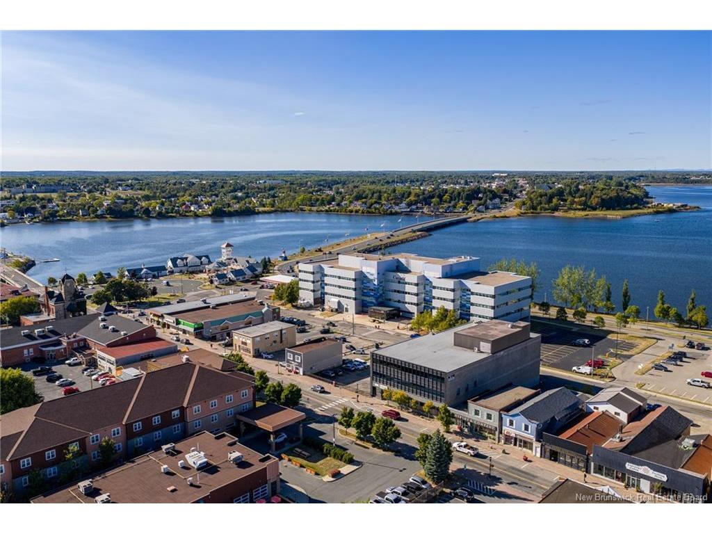 









275


Main

ST,
Bathurst,




NB
E2A 1A9

