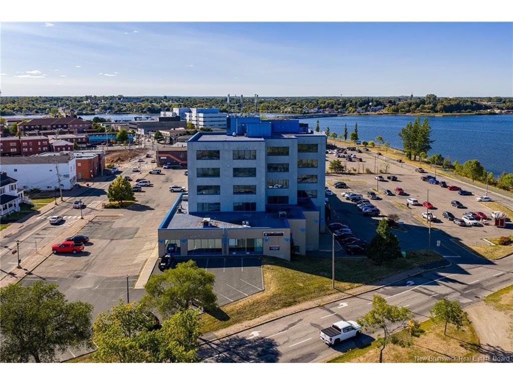 









275


Main

ST,
Bathurst,




NB
E2A 1A9

