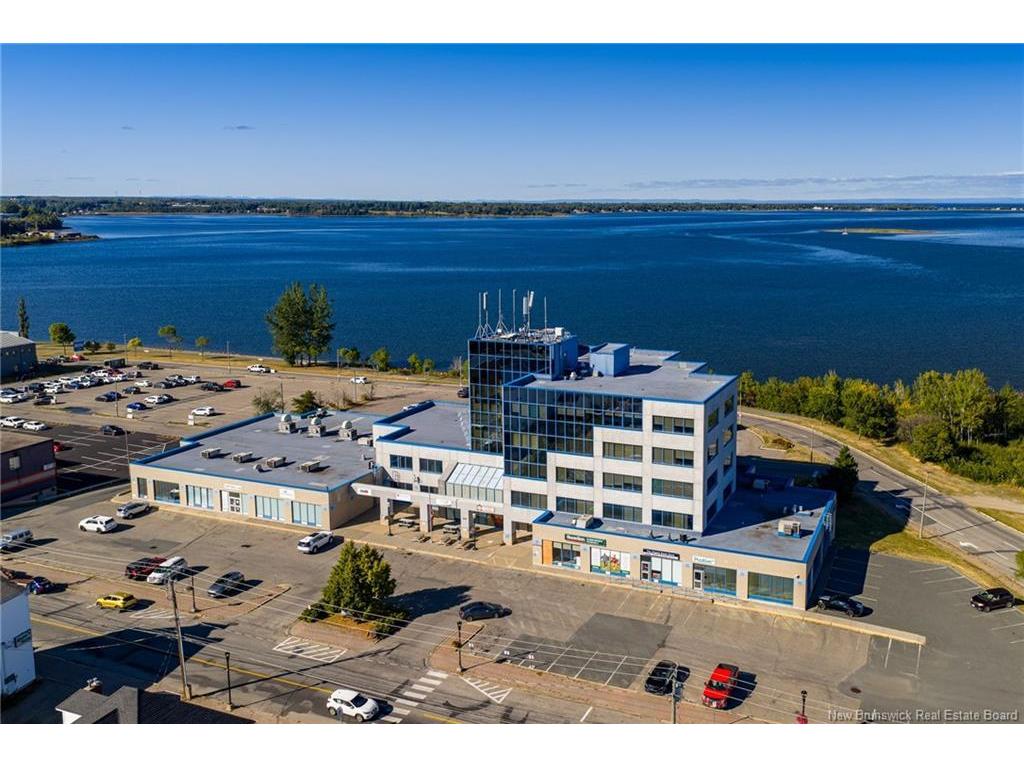 









275


Main

ST,
Bathurst,




NB
E2A 1A9

