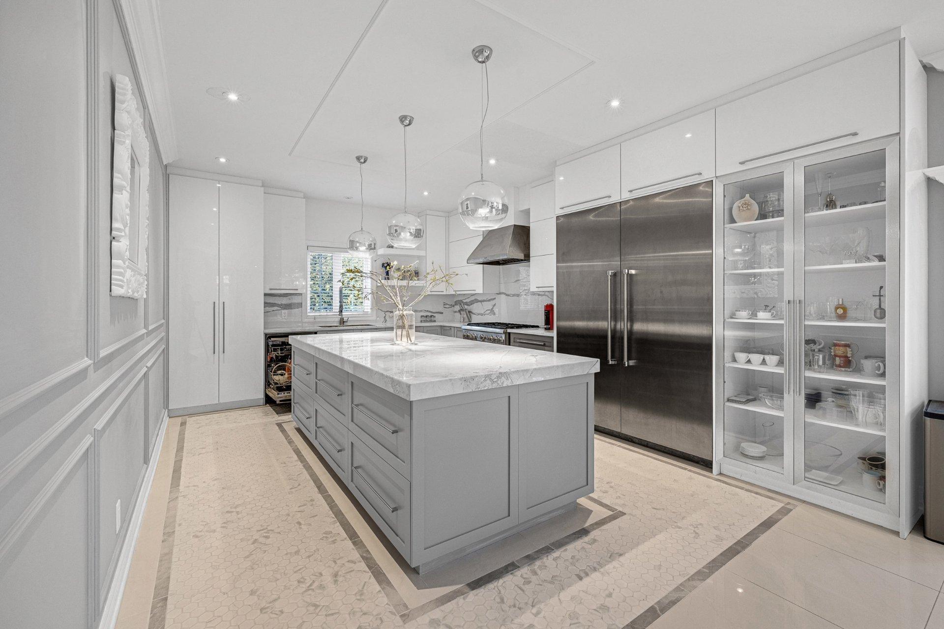 









451


Boul. de Fontainebleau

,
Blainville,




QC
J7B1W7

