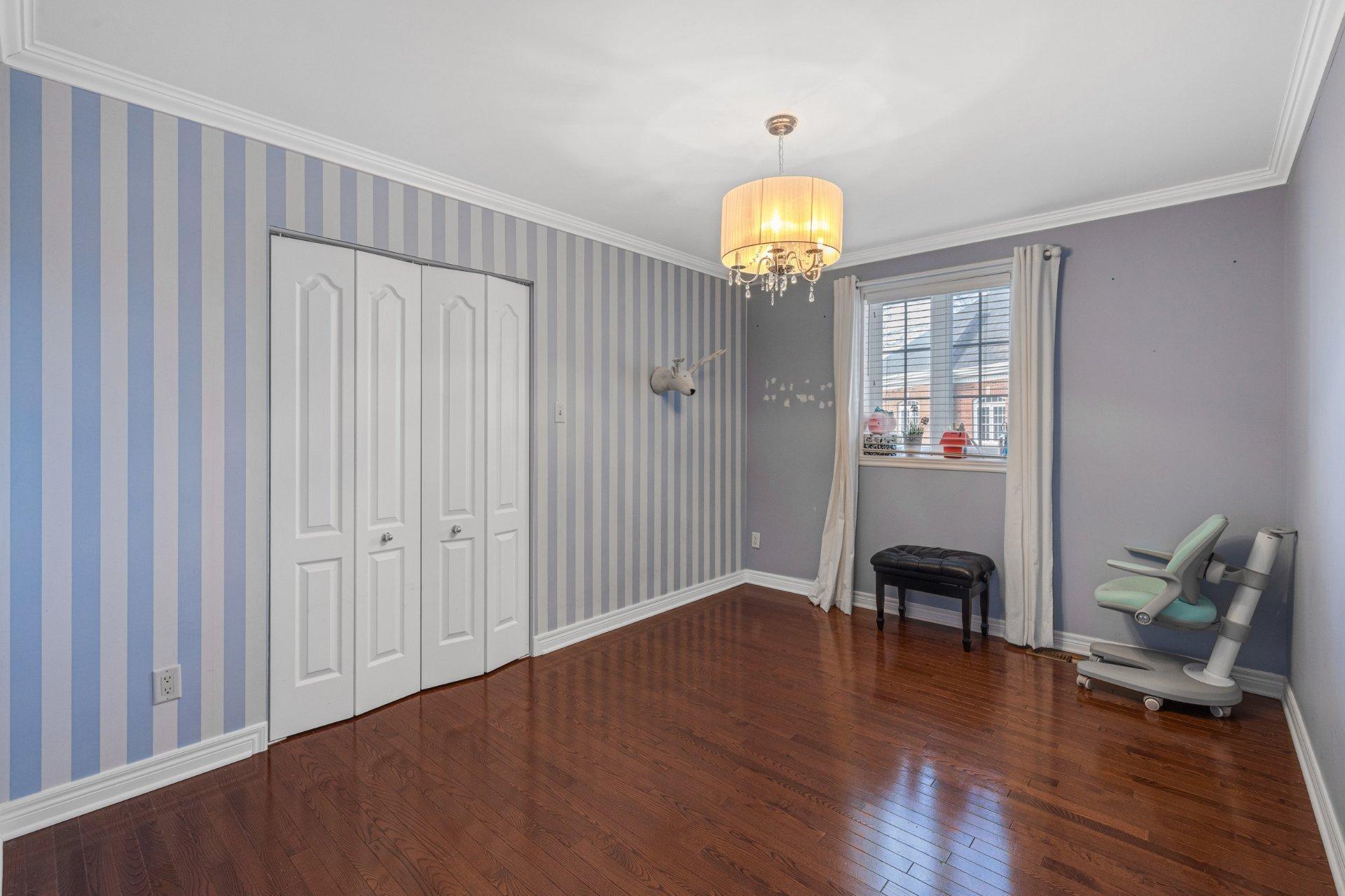 









451


Boul. de Fontainebleau

,
Blainville,




QC
J7B1W7

