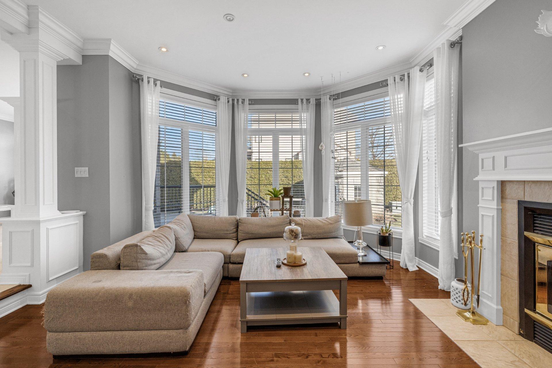 









451


Boul. de Fontainebleau

,
Blainville,




QC
J7B1W7

