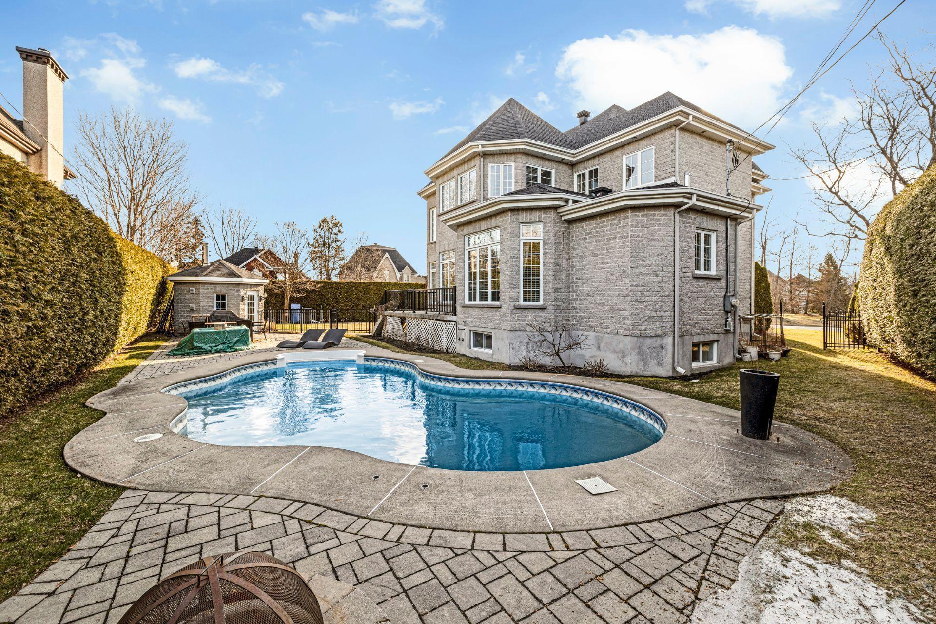 









451


Boul. de Fontainebleau

,
Blainville,




QC
J7B1W7

