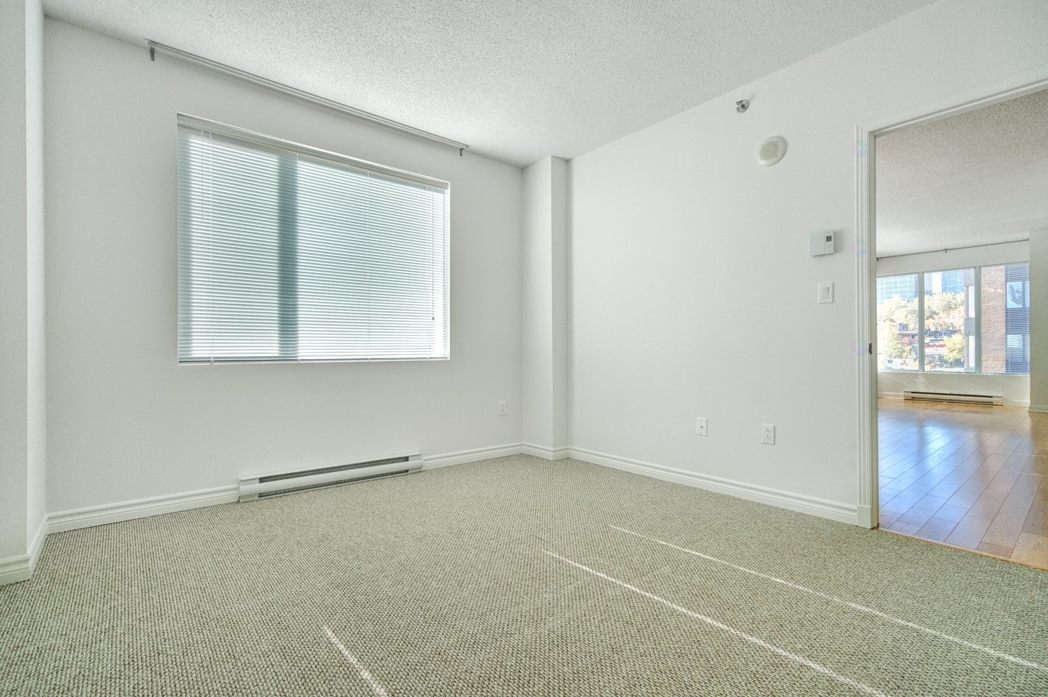 









651


Rue de la Montagne

, 502,
Montréal (Ville-Marie),




QC
H3C0G3

