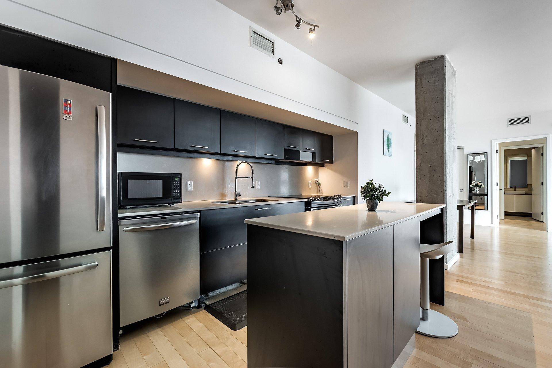 









350


Boul. De Maisonneuve O.

, 2006,
Montréal (Ville-Marie),




QC
H3A0B4

