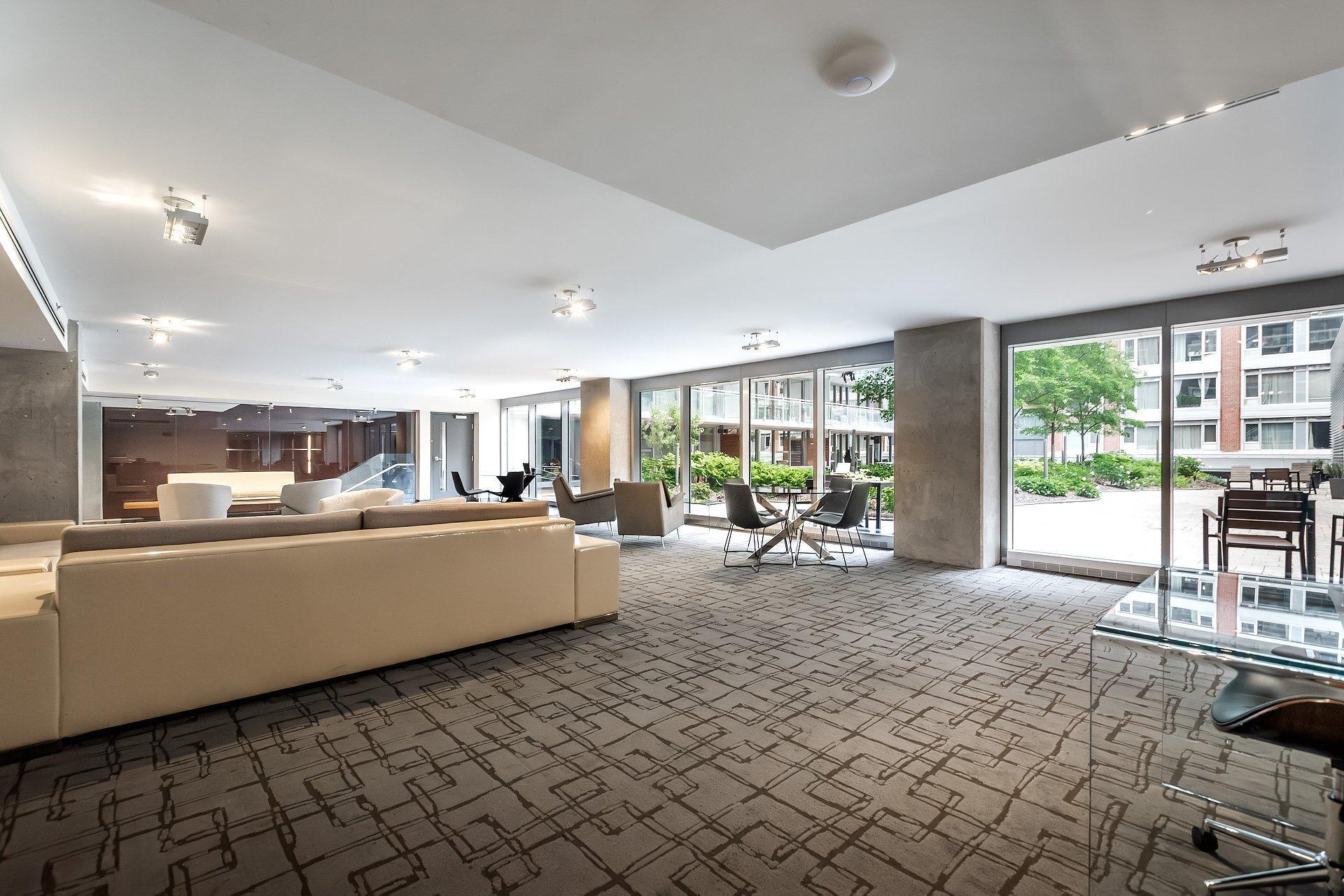 









350


Boul. De Maisonneuve O.

, 2006,
Montréal (Ville-Marie),




QC
H3A0B4

