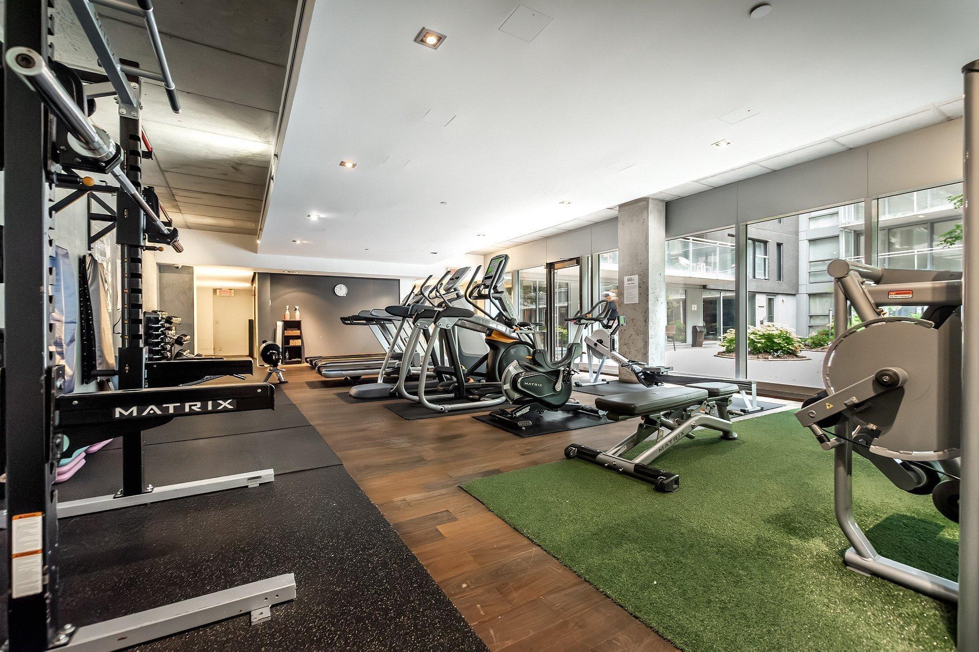 









350


Boul. De Maisonneuve O.

, 2006,
Montréal (Ville-Marie),




QC
H3A0B4

