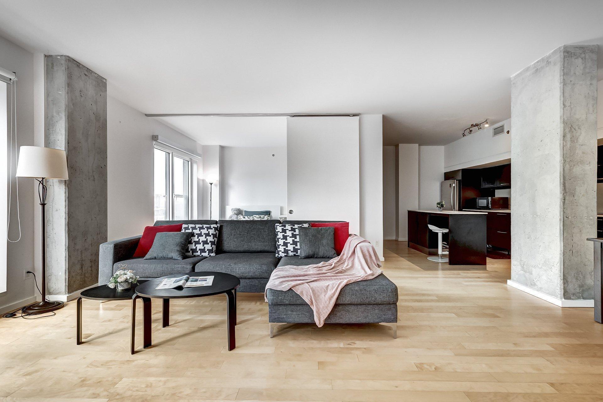 









350


Boul. De Maisonneuve O.

, 2006,
Montréal (Ville-Marie),




QC
H3A0B4

