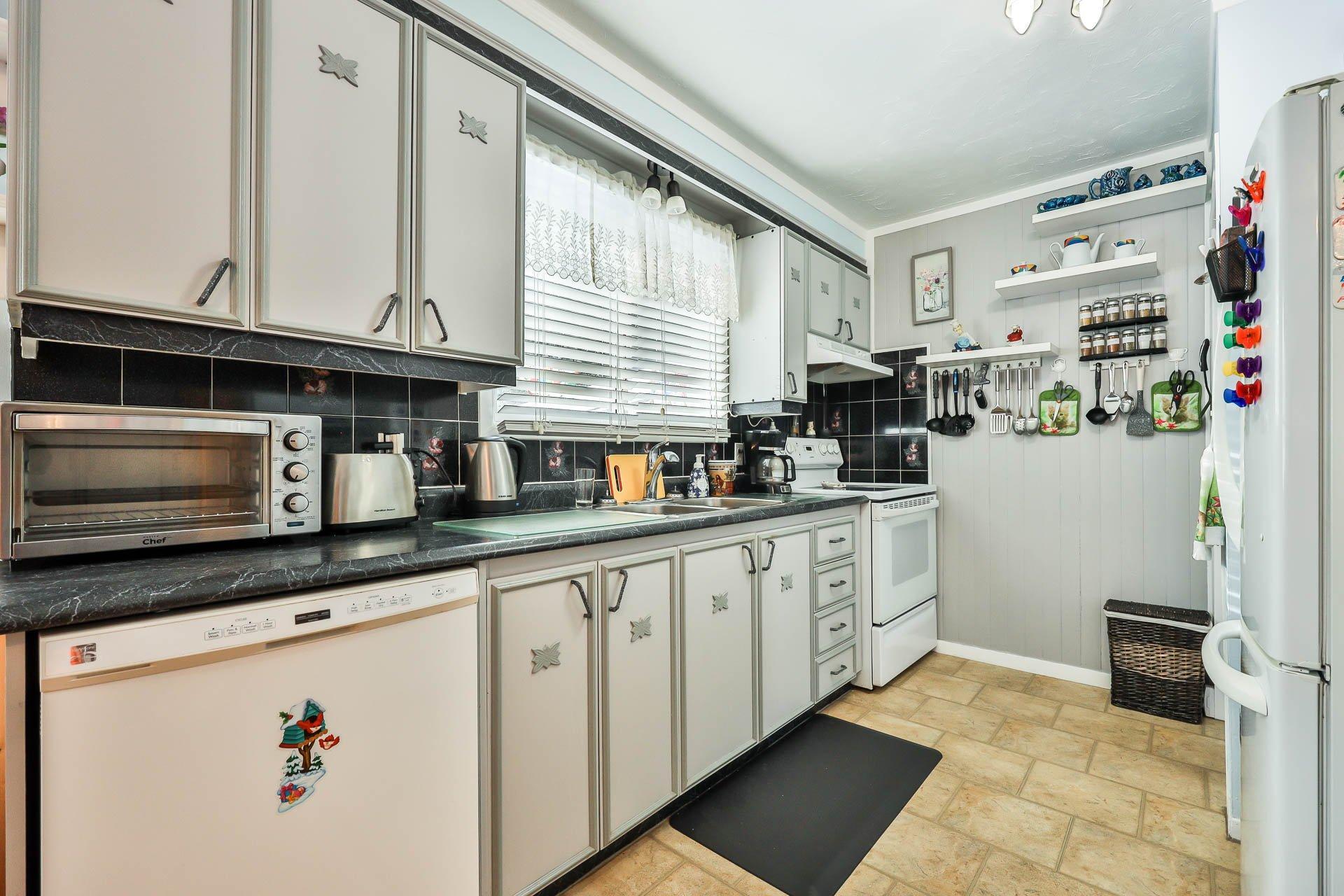 









136

 - 138


Rue Acres

,
Gatineau (Buckingham),




QC
J8L1W2

