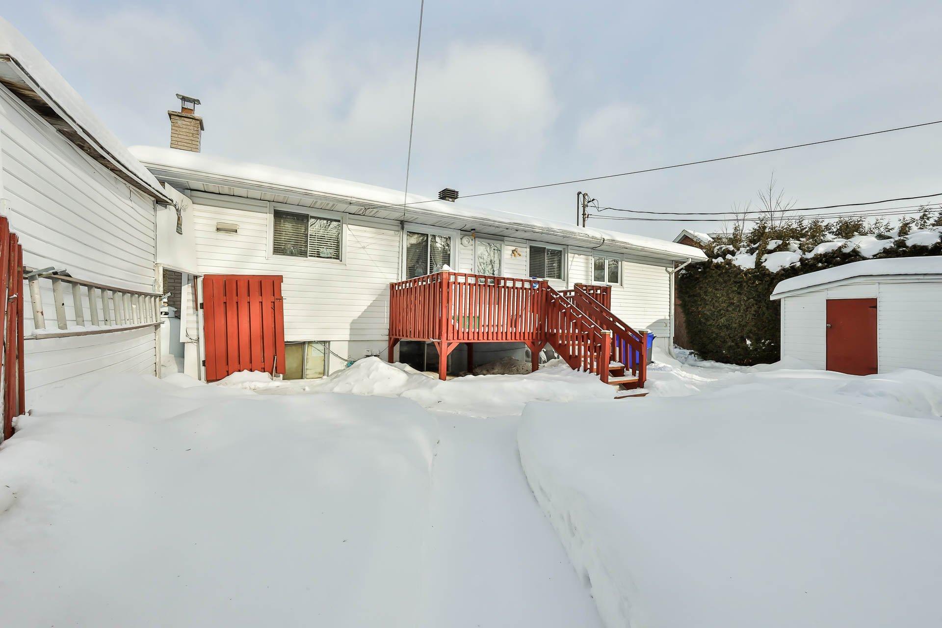 









136

 - 138


Rue Acres

,
Gatineau (Buckingham),




QC
J8L1W2

