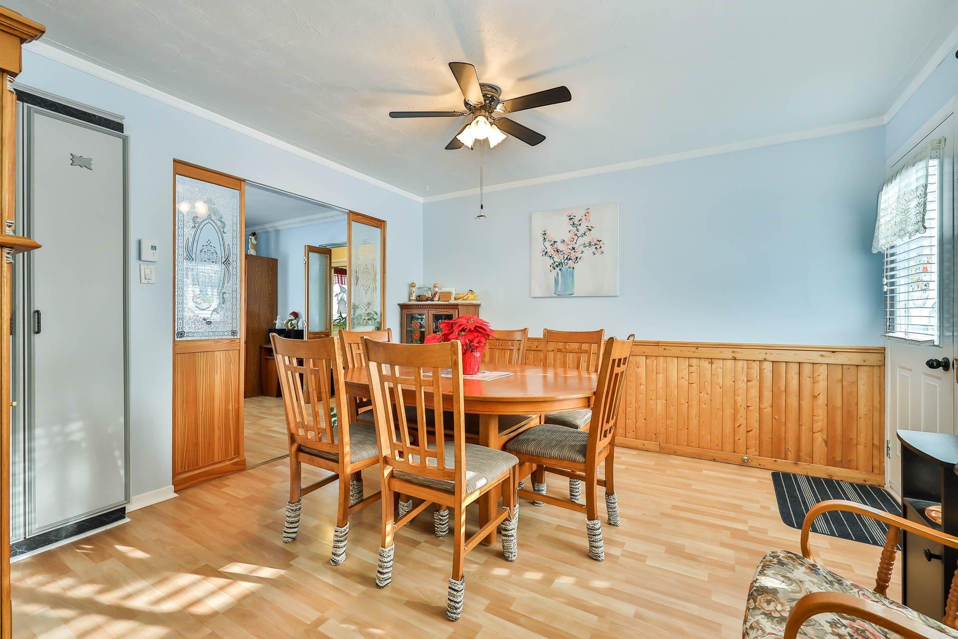 









136

 - 138


Rue Acres

,
Gatineau (Buckingham),




QC
J8L1W2

