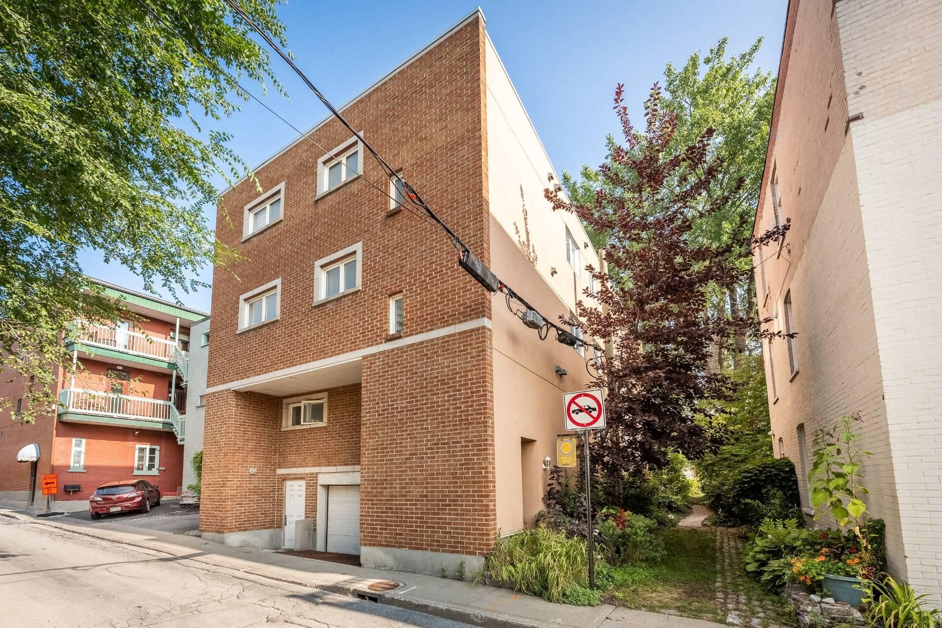 









473


Rue Lusignan

,
Montréal (Le Sud-Ouest),




QC
H3C1Y7

