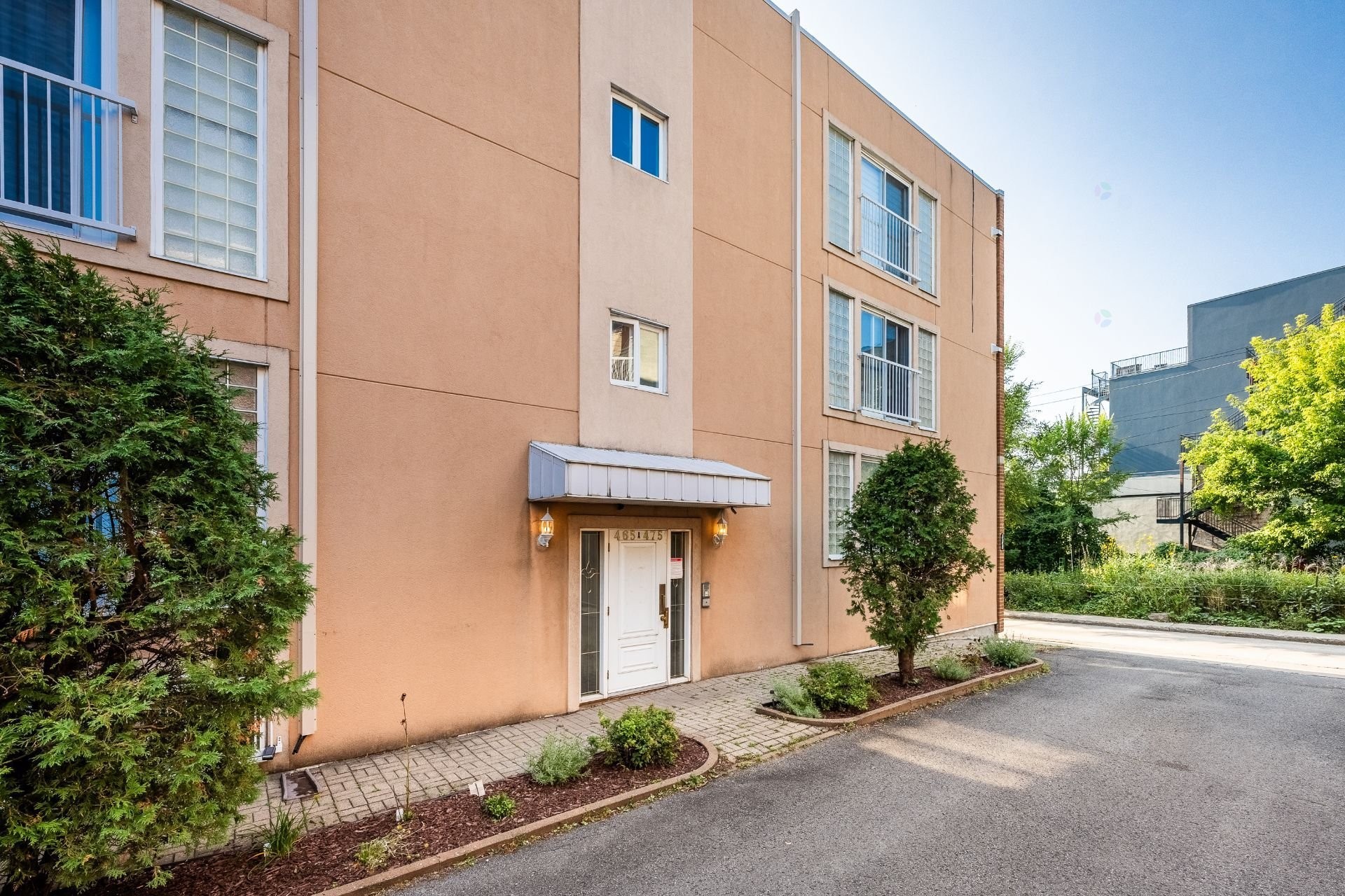 









473


Rue Lusignan

,
Montréal (Le Sud-Ouest),




QC
H3C1Y7

