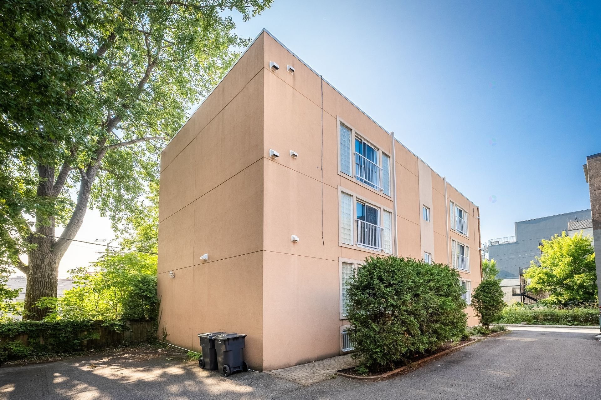 









473


Rue Lusignan

,
Montréal (Le Sud-Ouest),




QC
H3C1Y7

