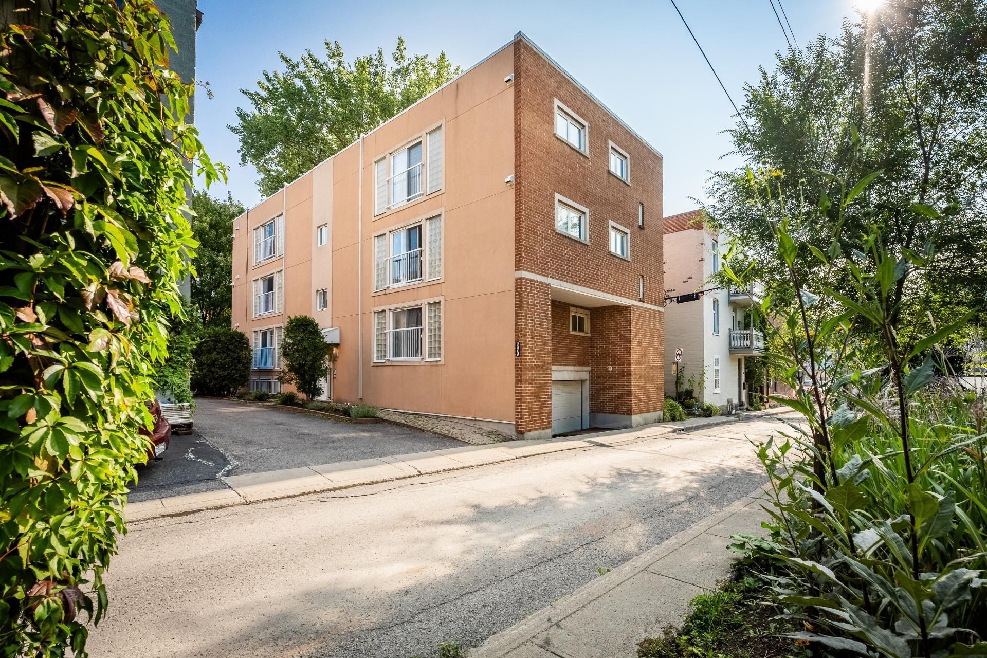 









473


Rue Lusignan

,
Montréal (Le Sud-Ouest),




QC
H3C1Y7

