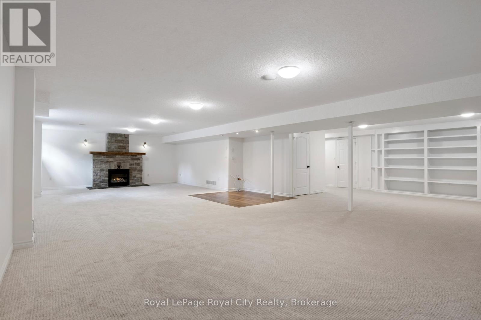 












168 PALMER STREET

,
Guelph (St. George's),




Ontario
N1E2R6

