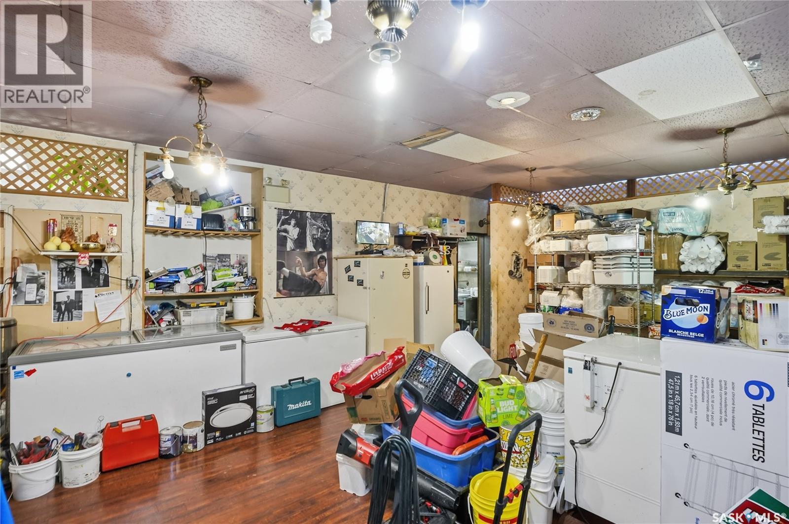 












10 MAIN STREET

,
Clavet,




Saskatchewan
S0K0Y0

