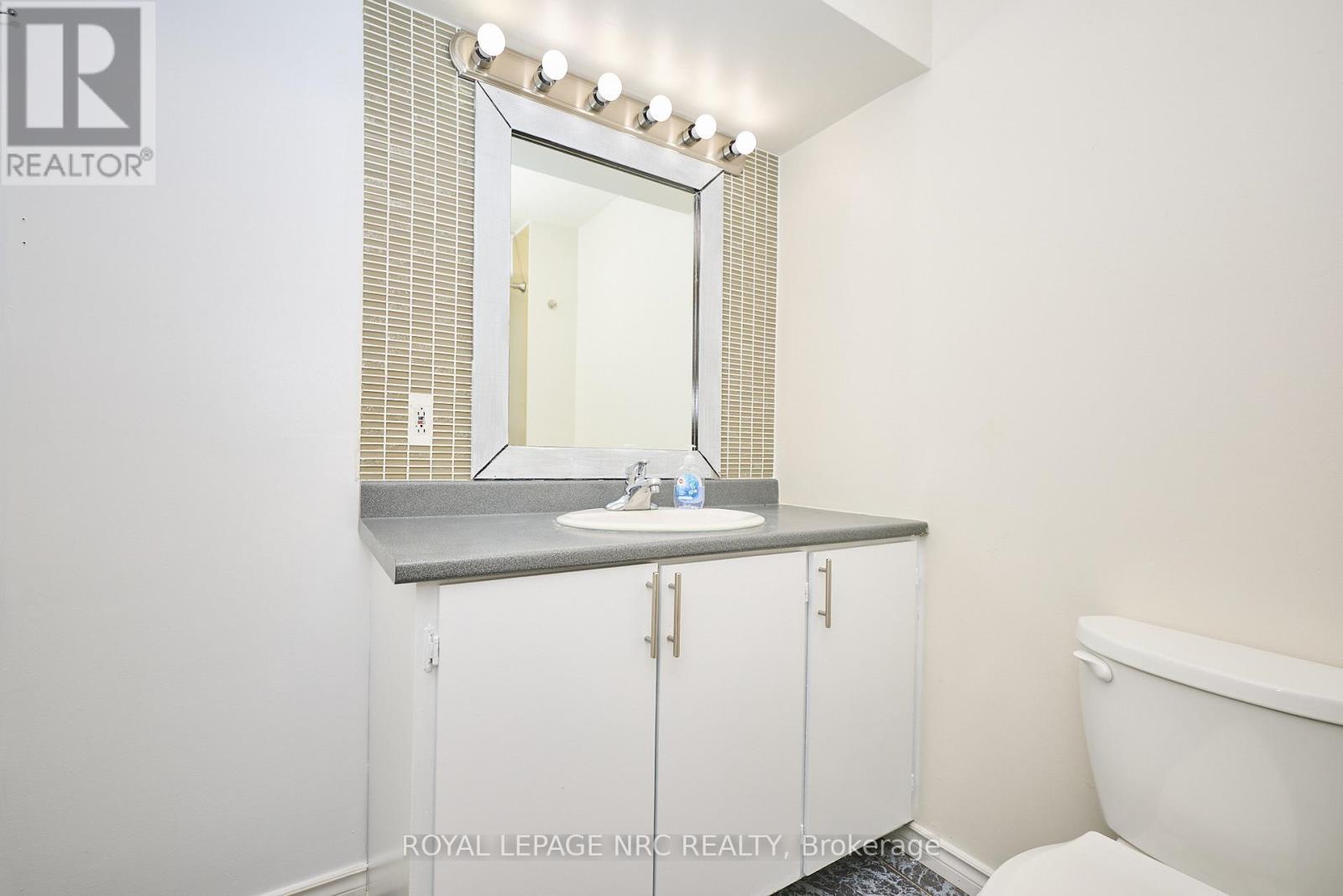 












3252 YOUNG AVENUE

,
Fort Erie (Ridgeway),




Ontario
L0S1N0

